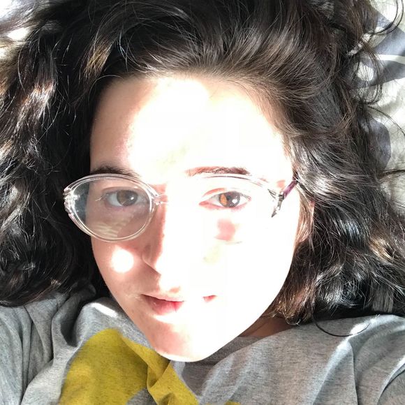 Meet your Posher, Mackenzie - Picture 1 of 1